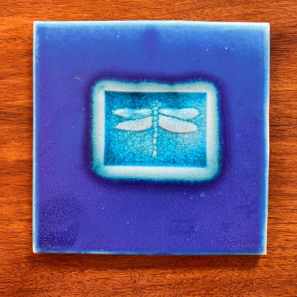 MICHAEL COHEN dragonfly Cobalt Blue Art Pottery Hot Plate Tile - Picture 2 of 4